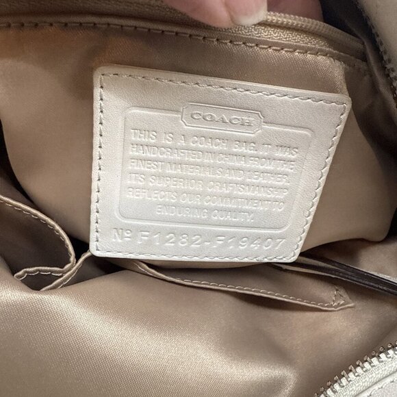 Coach Cream Perforated Butter Soft Leather Crossbody Purse. Like New! - Picture 5 of 10